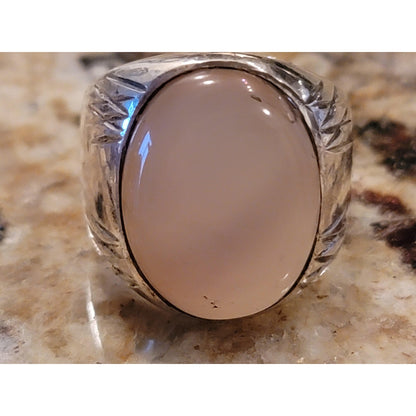 close up to sky agate stone on the ring