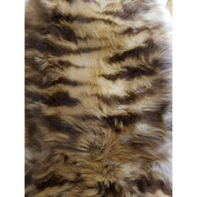 Load image into Gallery viewer, Queen Hyena skin for extreme love and attraction
